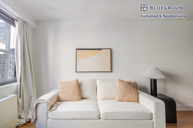 Photo - 160 E 88th St Unit FL5-ID1967