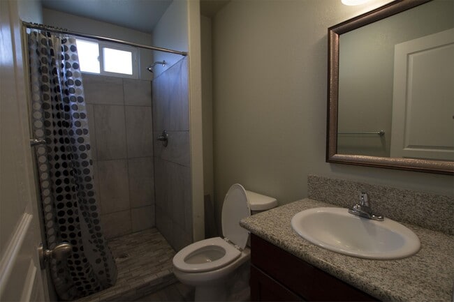 Photo - 245 W San Joaquin Ave