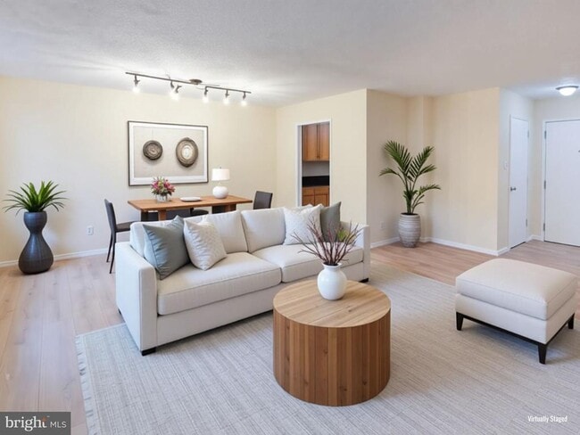 Photo - 1730 Arlington Blvd Unit 406