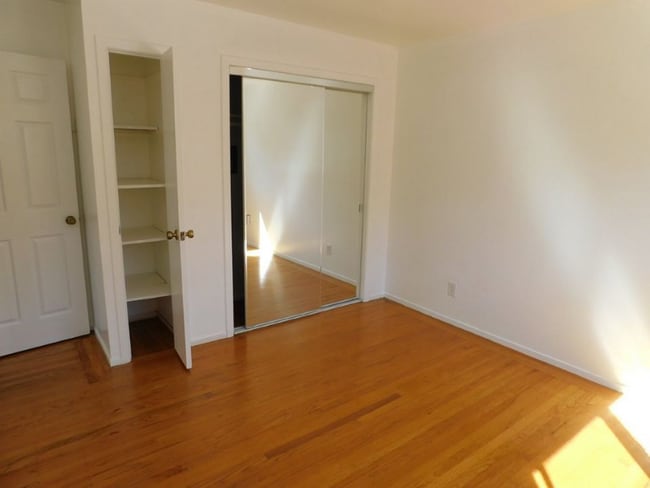 Photo - 2615 Stuart St Unit 2