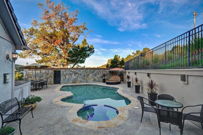 Photo - STUNNING LUXURY HOME WITH GORGEOUS SETTING...