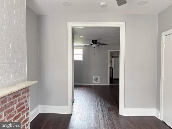 Photo - 1718 N Lambert St Unit 1