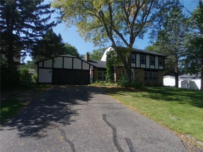 Building Photo - 3210 Hamlet Dr Rental