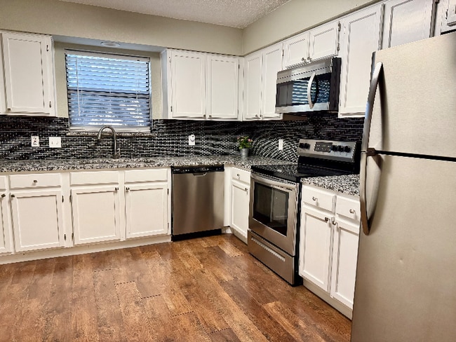 Photo - 2610 Isbella Dr