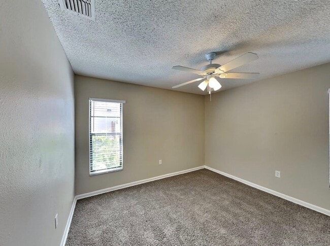 Photo - 289 Millstone Dr