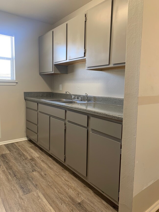 Photo - Pearlwood Apartments