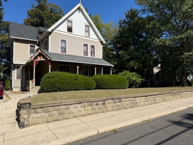 Building Photo - 251 E 3rd St Unit 1