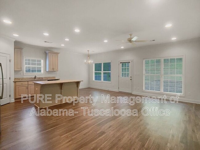 Photo - 5035 Easton Dr