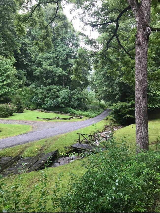 Photo - 1/1 Tiny house on the creek