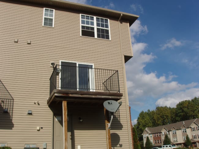 Photo - 2149 Knotty Pine Tr