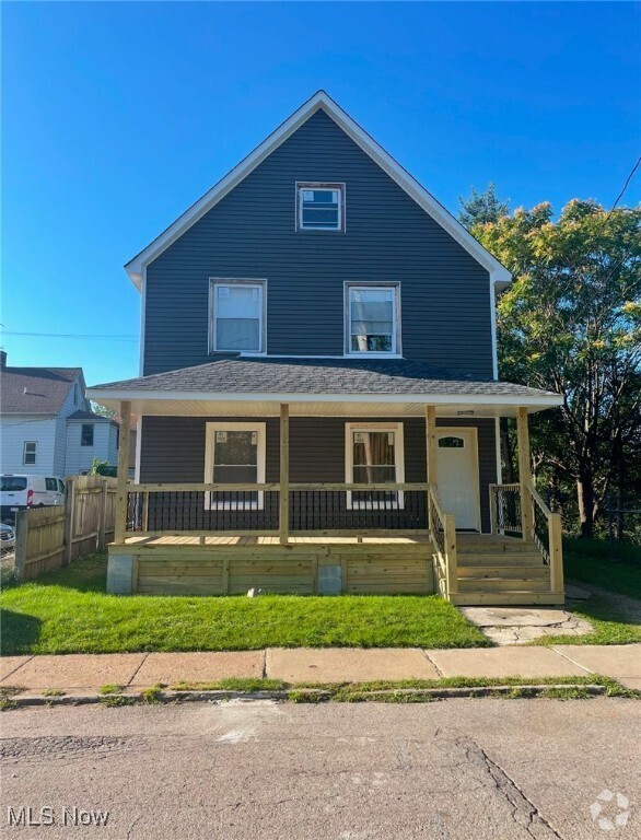 Building Photo - 1431 Rowley Ave Unit up Rental