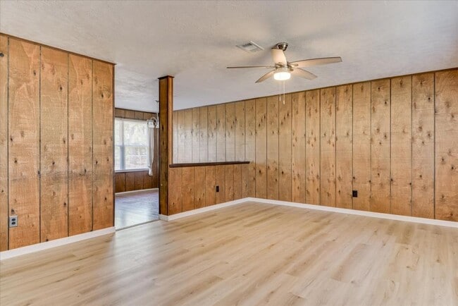 Photo - 3823 Fairington Dr