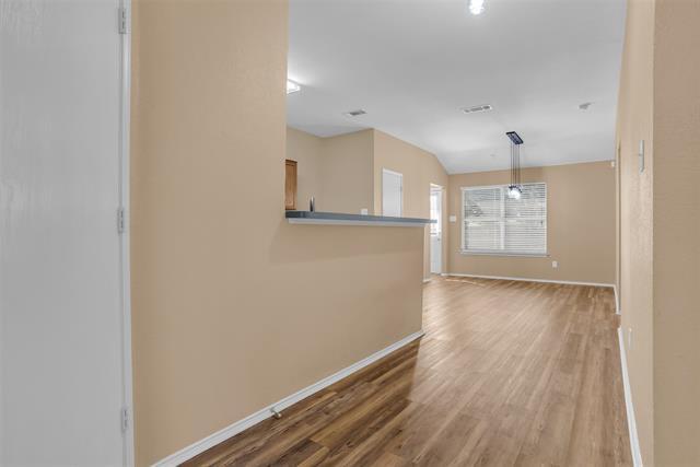 Photo - 3430 Newgate St