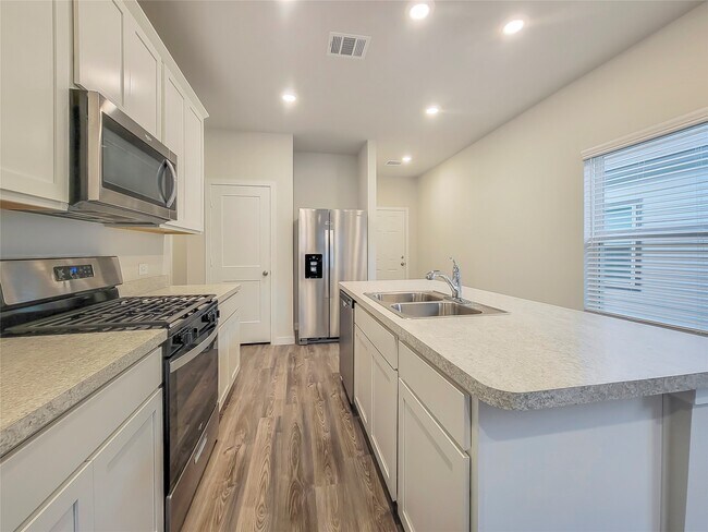 Photo - 16983 Pandora Wy