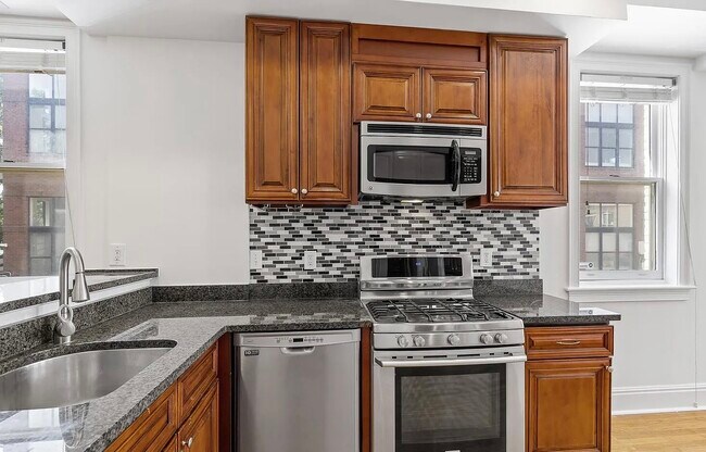 Photo - 2212 11th St NW Unidad 2