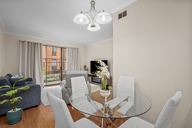 Photo - 2475 Underwood St Unidad 174