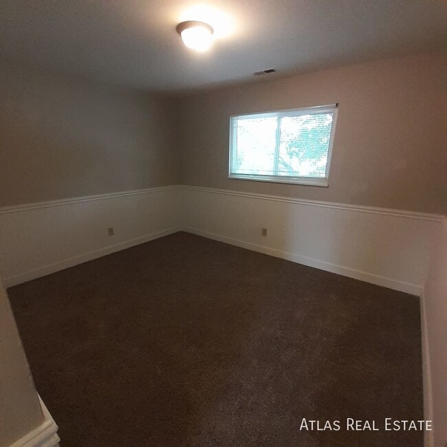 Photo - 1809 Eagle View Dr Apartment Unit 4