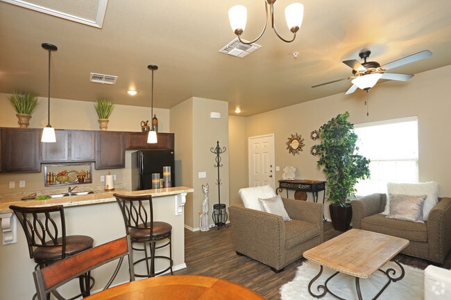 1BR 1BA-Livingroom