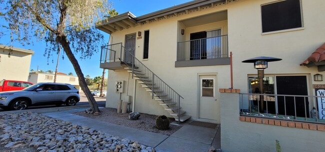 Photo - 14236 N Oakwood Ln Unidad ucoakd
