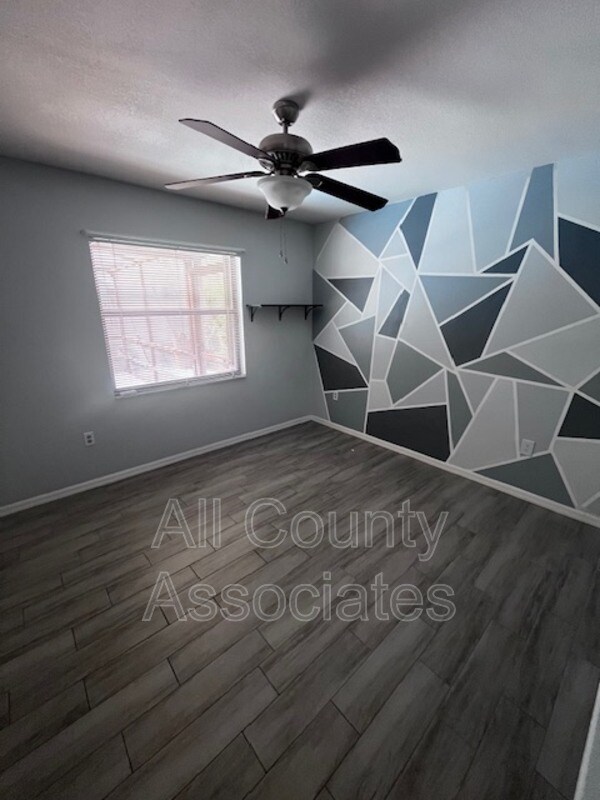 Photo - 8302 Matthew Dr