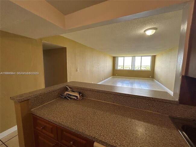 Photo - 9143 SW 77th Ave Unit B802