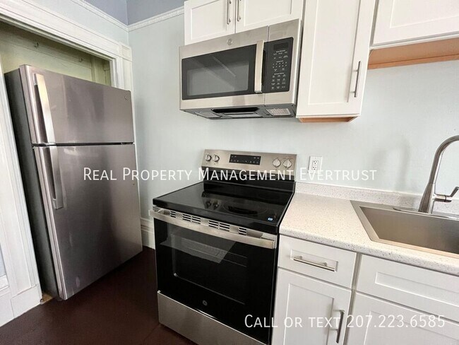 Photo - 98 Main St Unit B