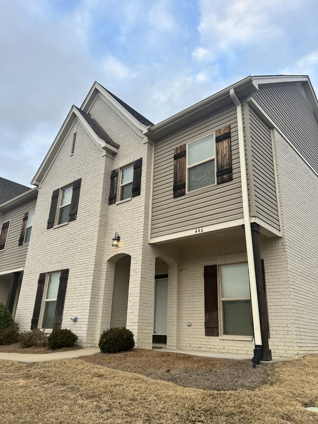 Photo - 446 Walker Cir Townhome