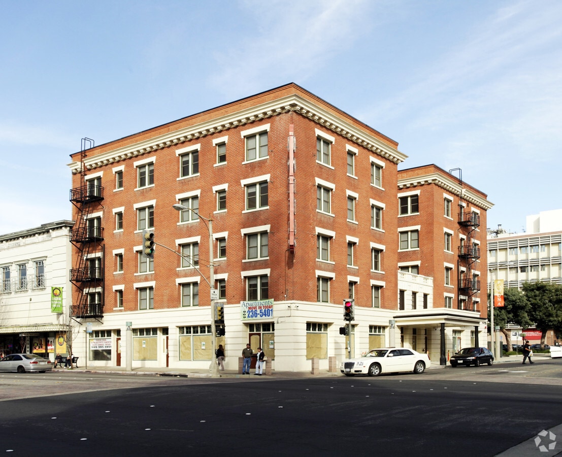 The Mayfair Apartments - The Mayfair Apartments