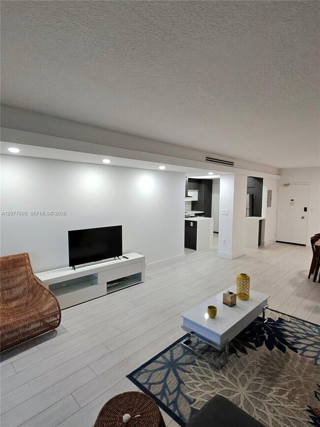 Photo - 500 Bayview Dr Unit 1723