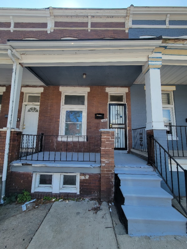 Photo - 1755 Cliftview Ave