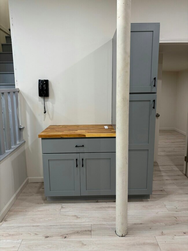 Photo - 946 Veltre Cir SW