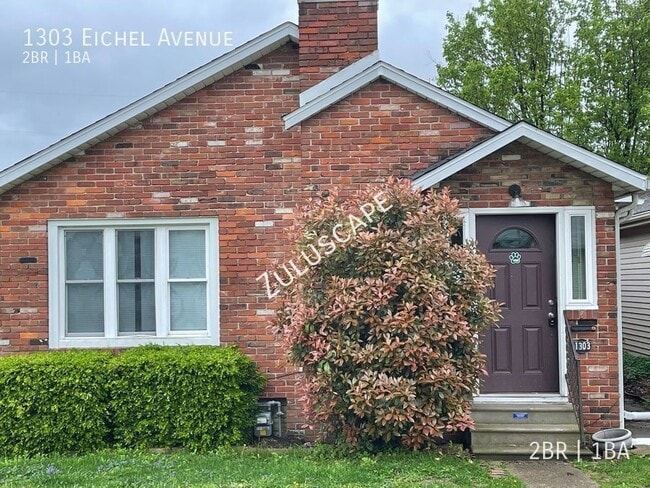 Building Photo - 1303 E Eichel Ave