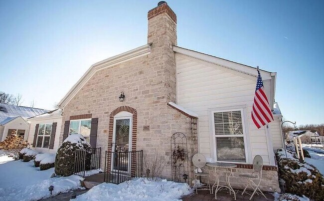 Photo - Grand Reserve At New Albany Crossing Unit 5987 Waterport Dr.