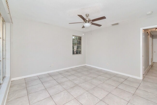 Photo - Charming Brick Home Close to Downtown Mobile and Quick Access to I-10!