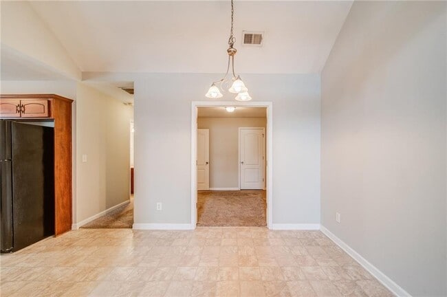 Photo - 137 Cypress Ct