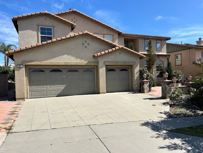 Building Photo - Spacious 5-Bedroom Home with Stunning Views