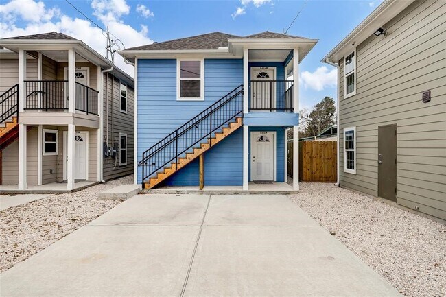 Building Photo - 6212 Alderson St