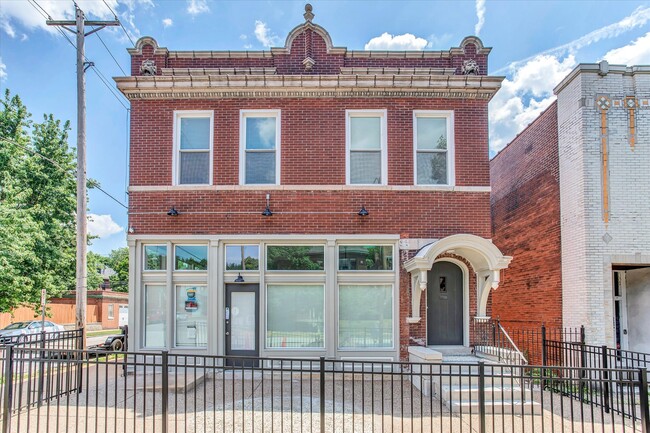 3500 Magnolia Ave Unit 1F