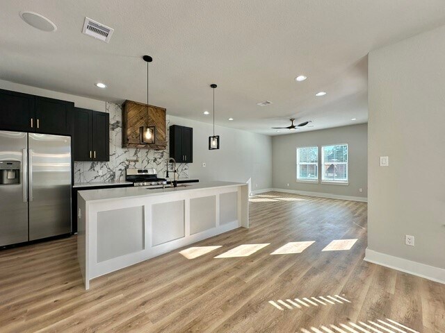 Photo - 2444 Carmel St