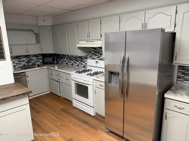 Photo - 1154 Murray St