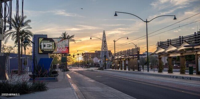 Photo - 712 N Santa Barbara