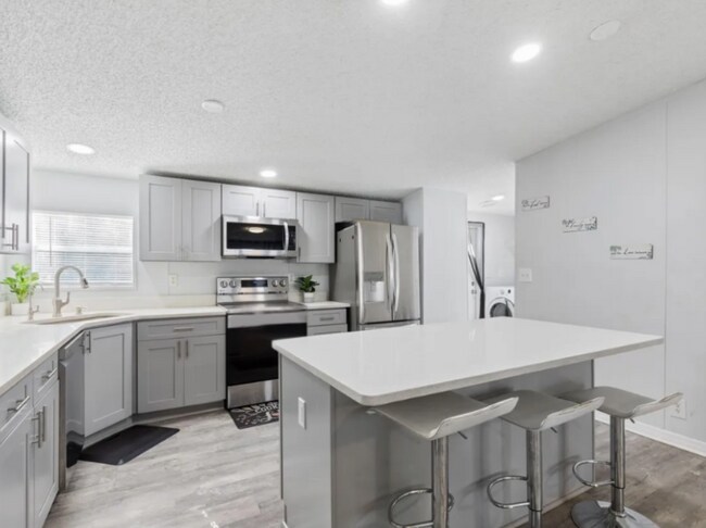 Photo - 2131 Odessa Gardens Ln