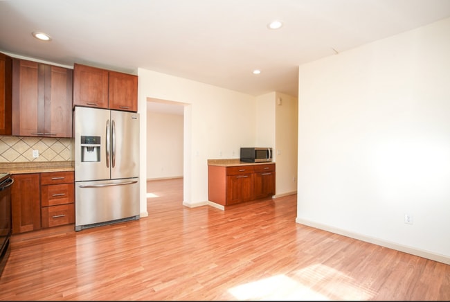 Photo - 57 Worthen St