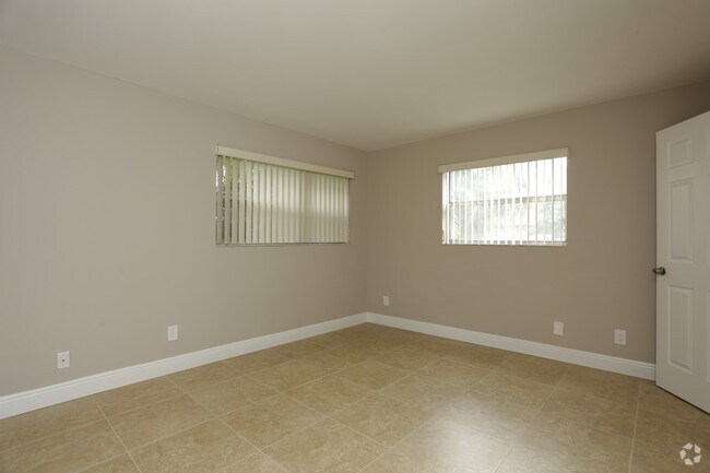 Villanova Apartments