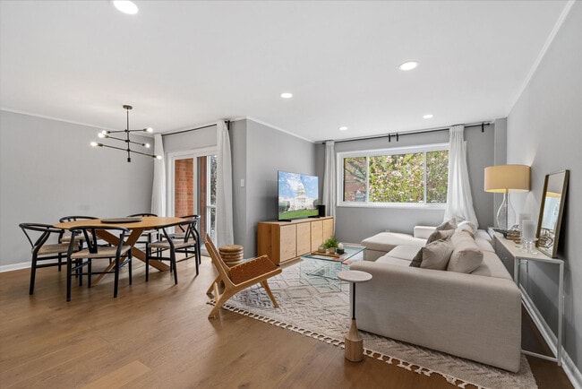 Photo - 4545 MacArthur Blvd NW Unit SI FL1-ID1539664P