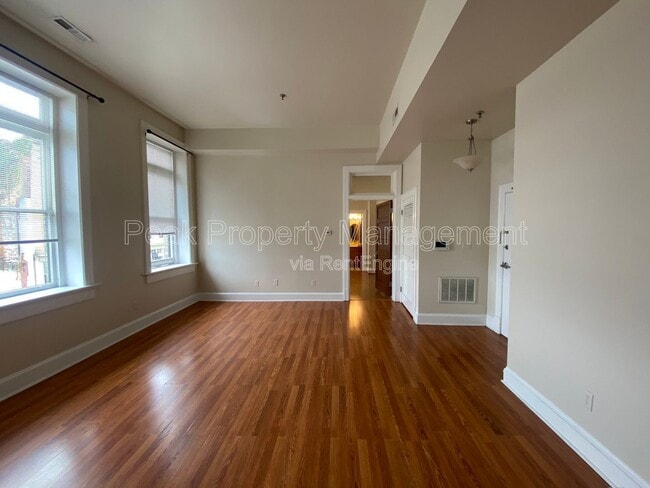 Photo - 244 N Sycamore St Unit 6