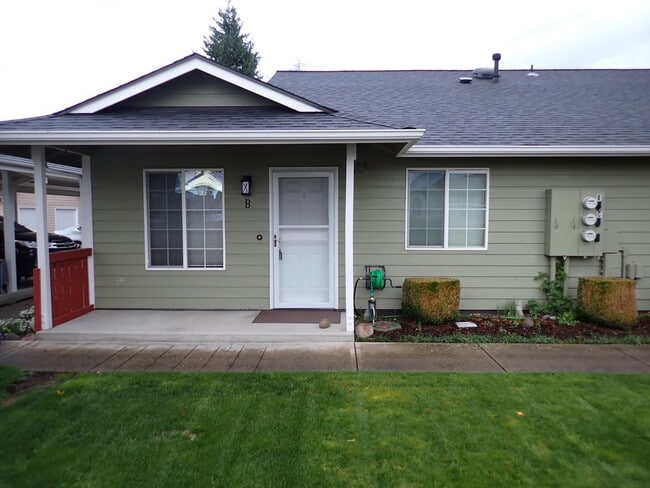 Building Photo - Great 55+ Condo Unit B