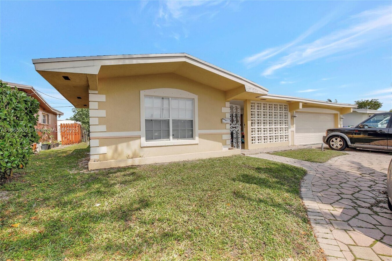 Photo - 6729 Camelia Dr