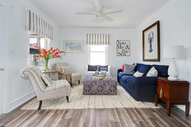 Photo - 10 S Troy Ave Unit Upstairs