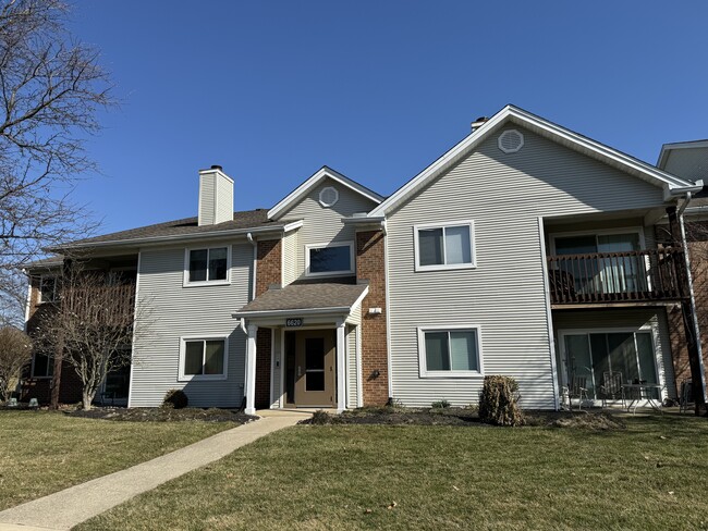 Building Photo - 6620 Green Branch Dr Unit 8 Rental